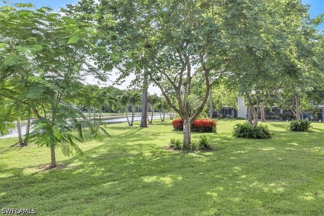 1223 Commonwealth CIR 101, Naples, FL 34116