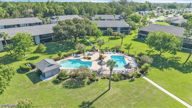 1223 Commonwealth CIR 101, Naples, FL 34116