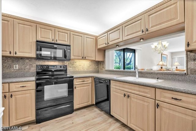 1223 Commonwealth CIR 101, Naples, FL 34116