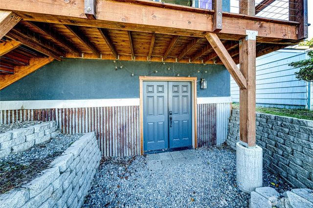 1816 W 5th Street, Port Angeles, WA 98363