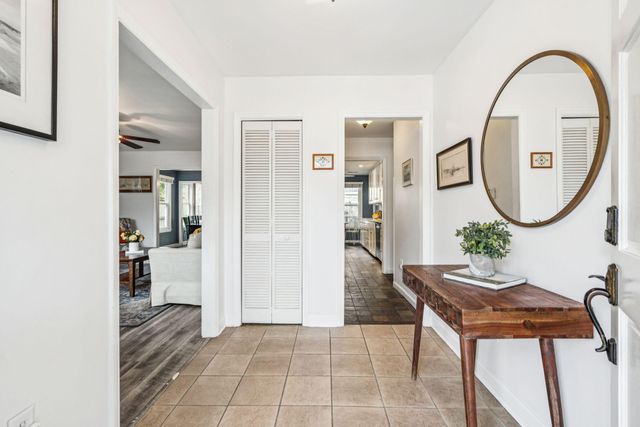 666 Poaug Lane, Mount Pleasant, SC 29464