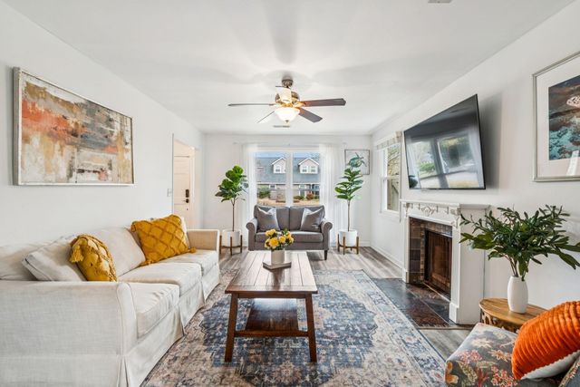 666 Poaug Lane, Mount Pleasant, SC 29464