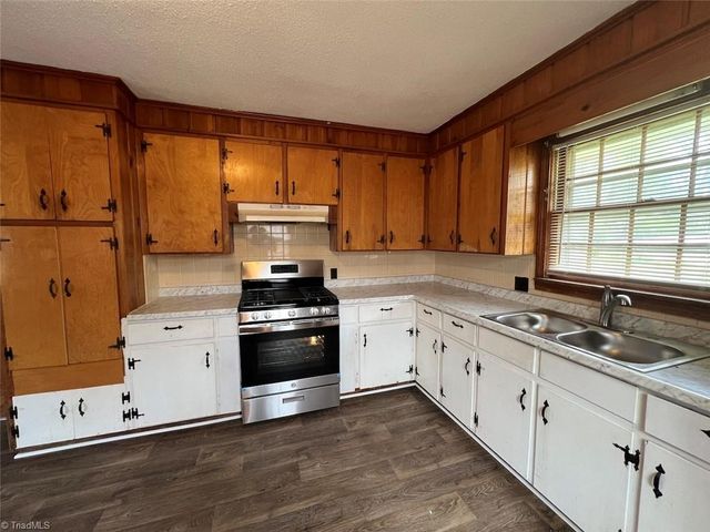 837 Crawford Street, Winston-salem, NC 27101