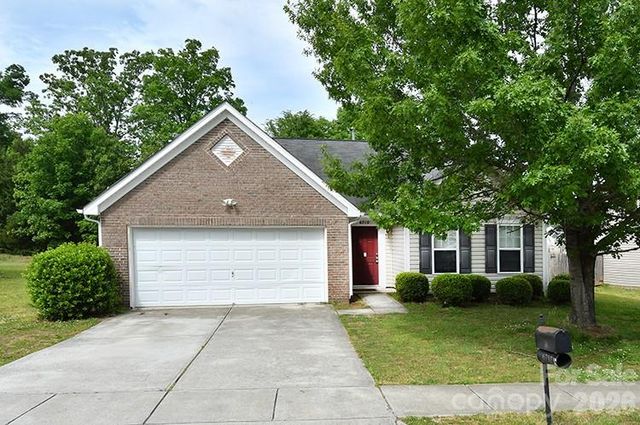 6710 Goldenwillow Drive, Charlotte, NC 28215