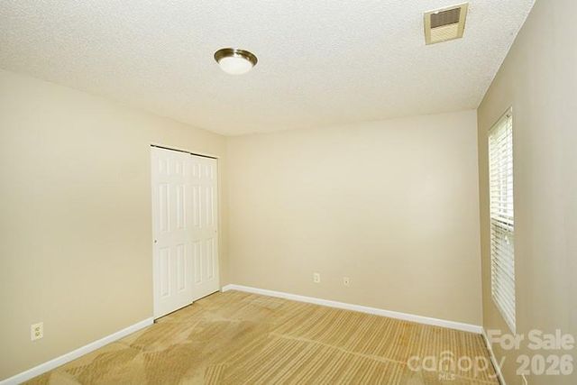 6710 Goldenwillow Drive, Charlotte, NC 28215