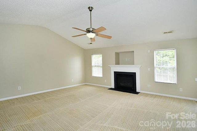 6710 Goldenwillow Drive, Charlotte, NC 28215