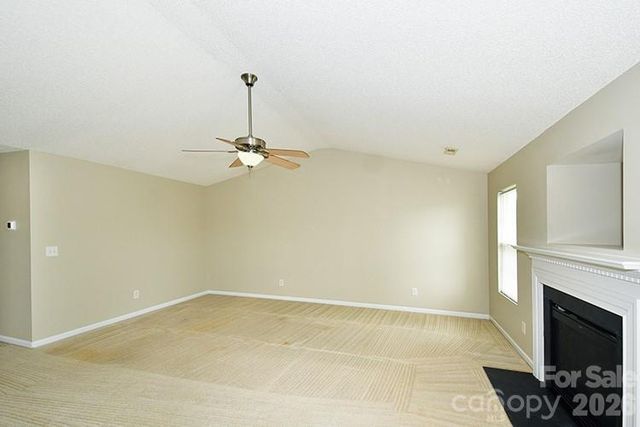 6710 Goldenwillow Drive, Charlotte, NC 28215