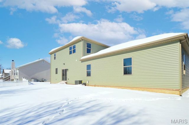 19 Adderly Lane, Millstadt, IL 62260