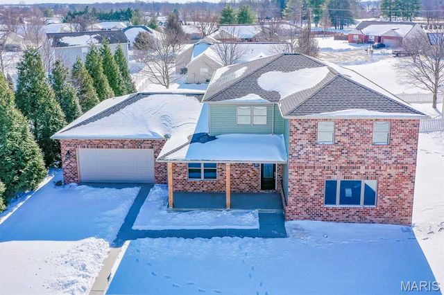 19 Adderly Lane, Millstadt, IL 62260