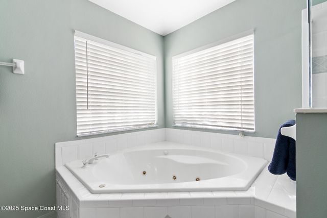 1422 Keys Gate Drive, Melbourne, FL 32940