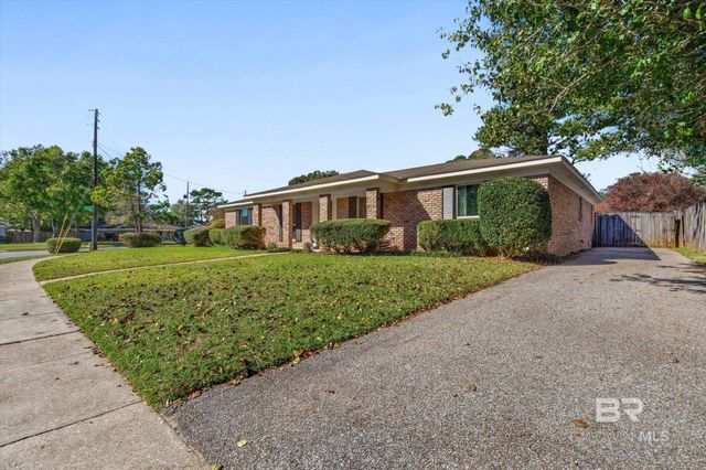 6300 N Christopher Drive, Mobile, AL 36609