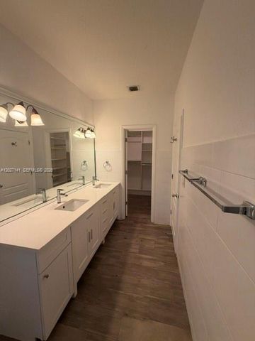 3062 Matilda St 2, Miami, FL 33133