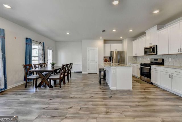 2531 Canning View Avenue, Lawrenceville, GA 30044