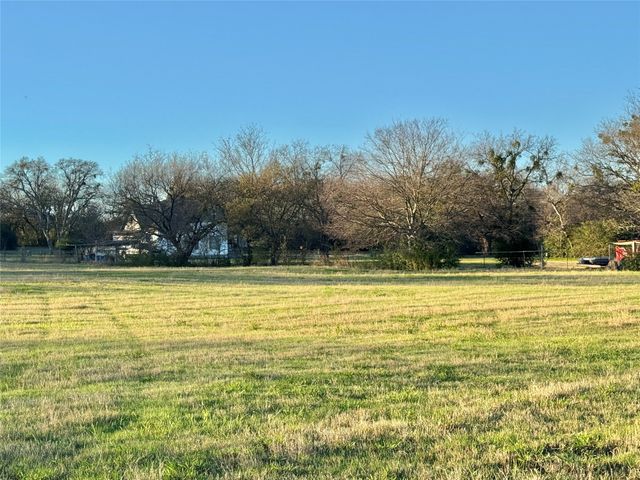 738 Cole Street, Gainesville, TX 76240