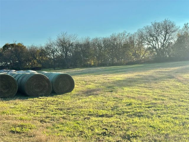 738 Cole Street, Gainesville, TX 76240