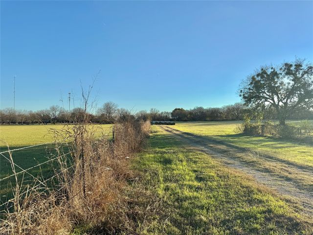 738 Cole Street, Gainesville, TX 76240