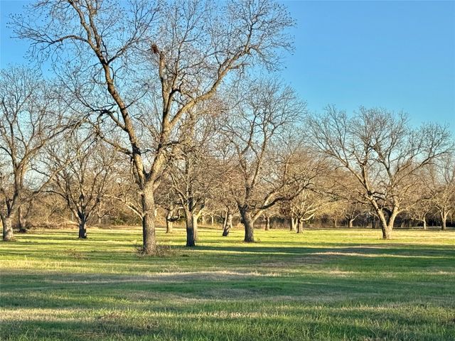 738 Cole Street, Gainesville, TX 76240