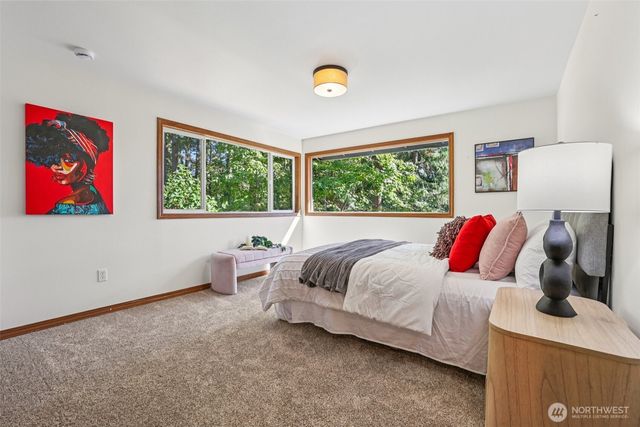 411 W Lake Sammamish Parkway NE, Bellevue, WA 98008