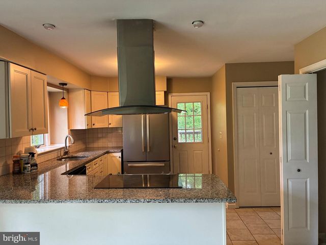 53 GENERAL MAXWELL CT, Newark, DE 19702