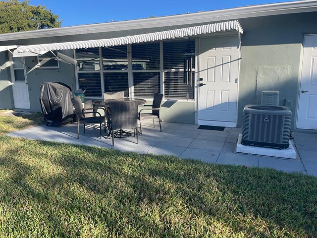 922 South Drive C, Delray Beach, FL 33445