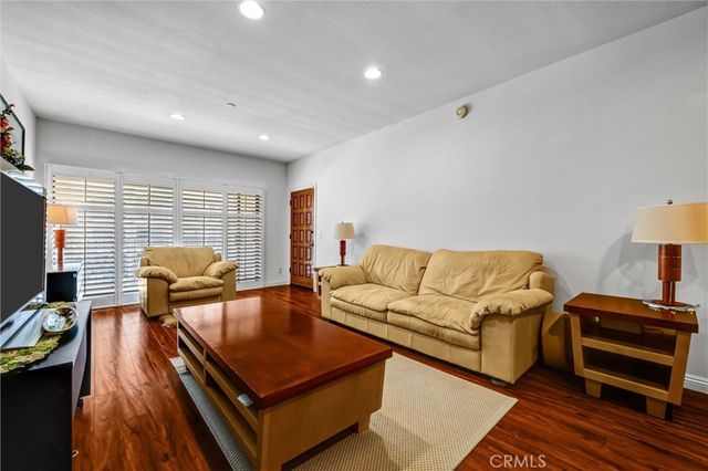 11630 Warner 504, Fountain Valley, CA 92708