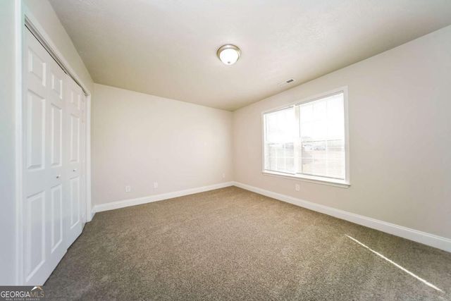 80 Knolls Ridge, Hampton, GA 30228