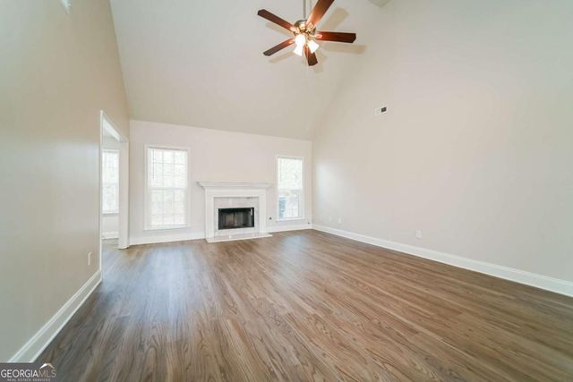 80 Knolls Ridge, Hampton, GA 30228