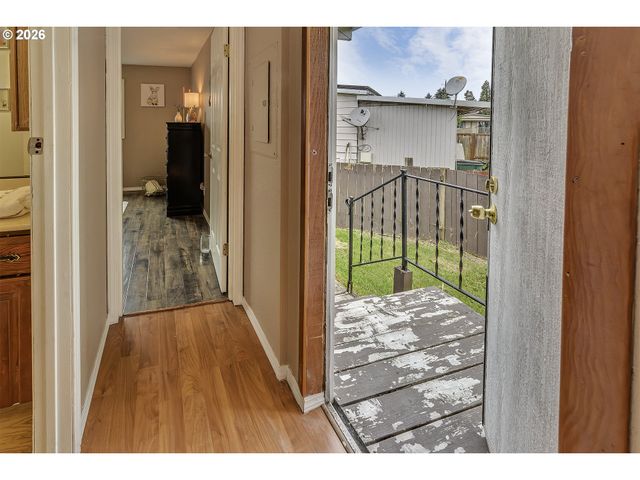 3839 PACIFIC Ave, Forest Grove, OR 97116
