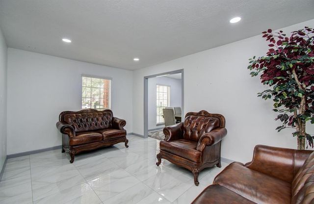 15014 Carol Chase Circle, Houston, TX 77489