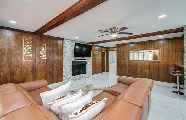 15014 Carol Chase Circle, Houston, TX 77489