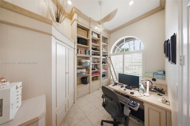 6113 NW 53rd Cir, Coral Springs, FL 33067