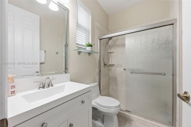 6113 NW 53rd Cir, Coral Springs, FL 33067