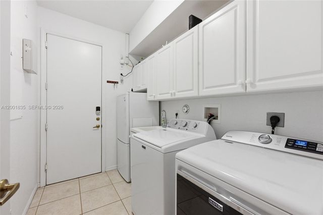 6113 NW 53rd Cir, Coral Springs, FL 33067