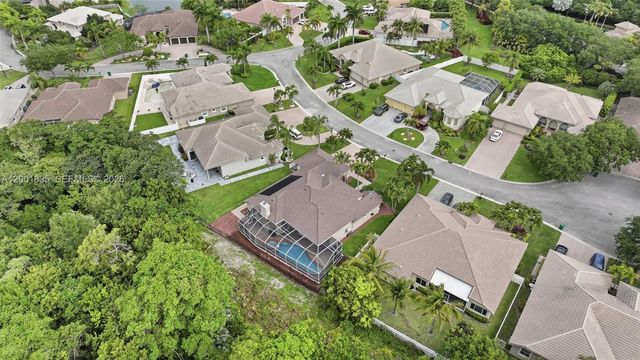6113 NW 53rd Cir, Coral Springs, FL 33067