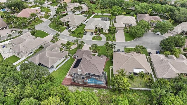 6113 NW 53rd Cir, Coral Springs, FL 33067