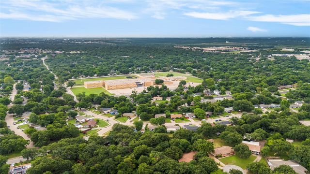 549 Buena Vista Drive, Hurst, TX 76053