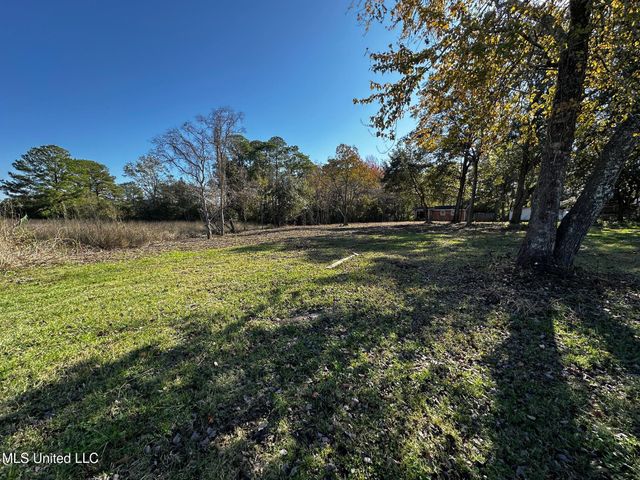 Milstead Road, Gautier, MS 39553
