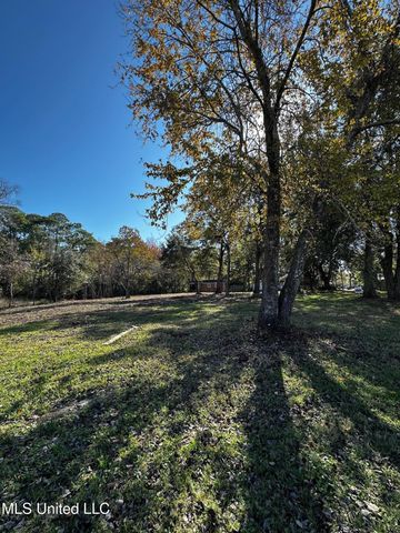 Milstead Road, Gautier, MS 39553