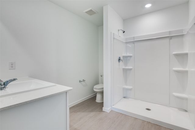 300 Sycamore Place, Wilmer, TX 75141