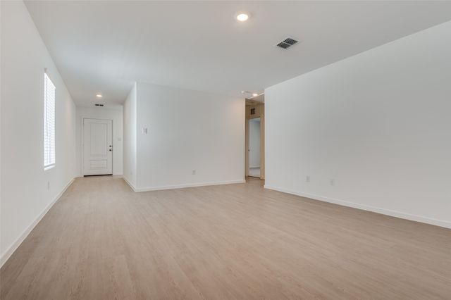 300 Sycamore Place, Wilmer, TX 75141