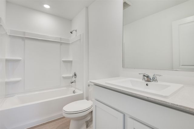 300 Sycamore Place, Wilmer, TX 75141