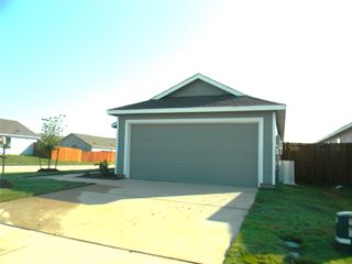 300 Sycamore Place, Wilmer, TX 75141