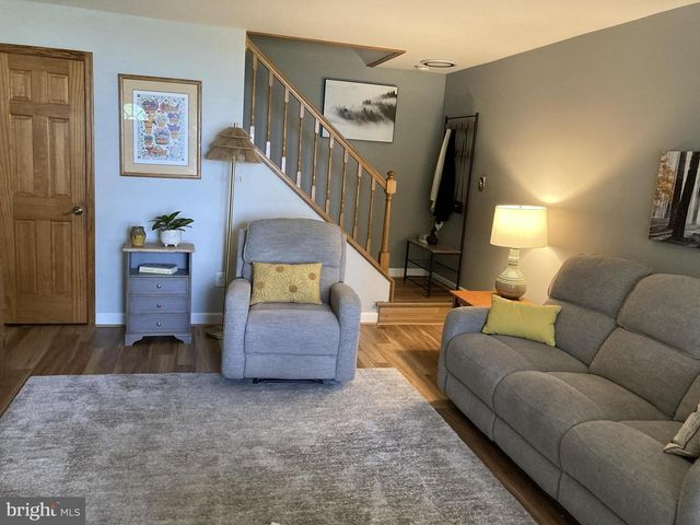 1020 HARBOUR DR, Palmyra, NJ 08065