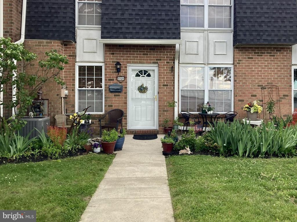 1020 HARBOUR DR, Palmyra, NJ 08065