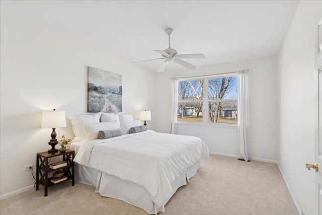 2334 Meadowcroft Lane, Grayslake, IL 60030