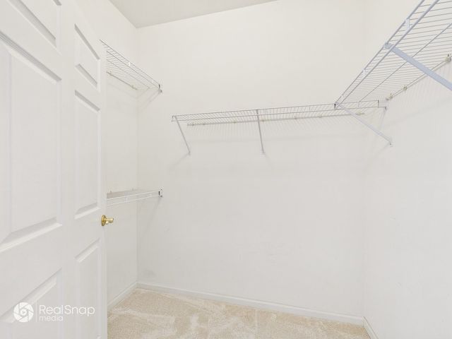 2334 Meadowcroft Lane, Grayslake, IL 60030