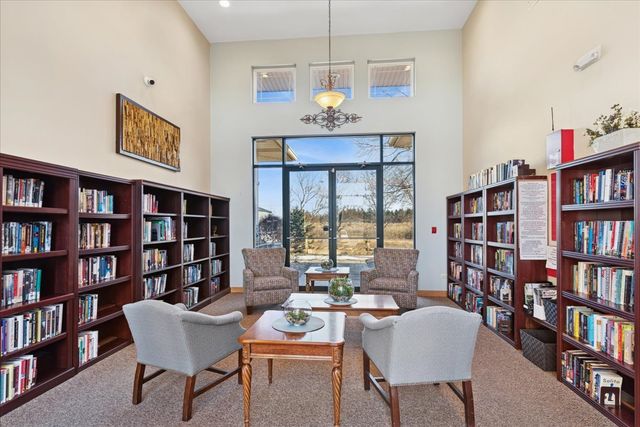 2334 Meadowcroft Lane, Grayslake, IL 60030