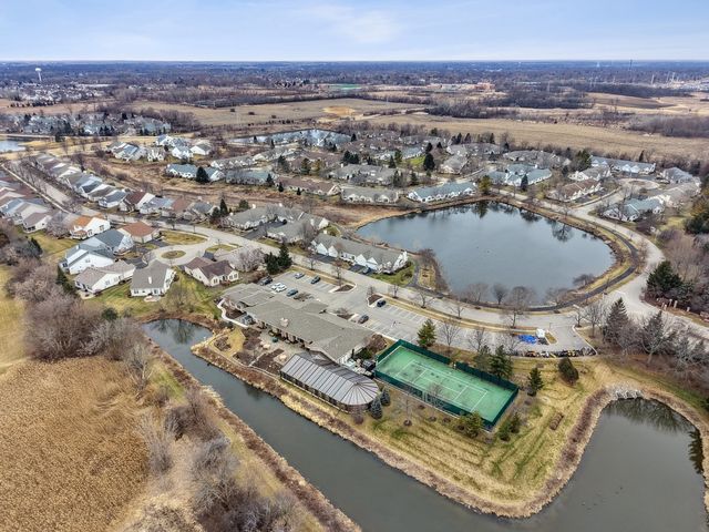 2334 Meadowcroft Lane, Grayslake, IL 60030