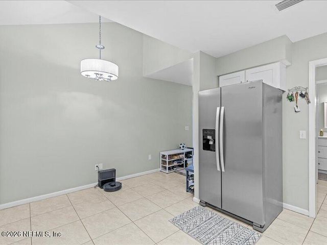 3927 MEADOWVIEW Drive N, Jacksonville, FL 32225