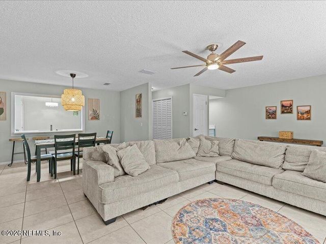 3927 MEADOWVIEW Drive N, Jacksonville, FL 32225